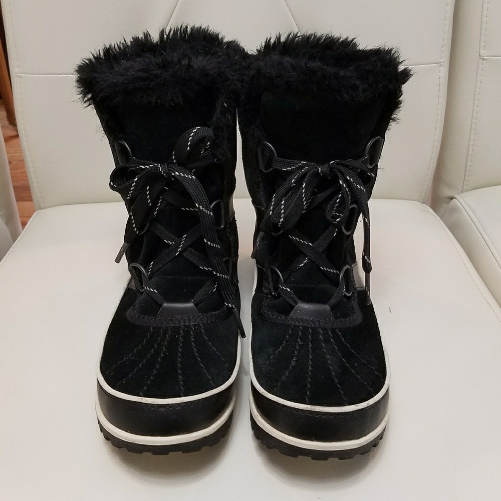 SOREL Black & Ivory Tivoli II Suede Boot Size 6